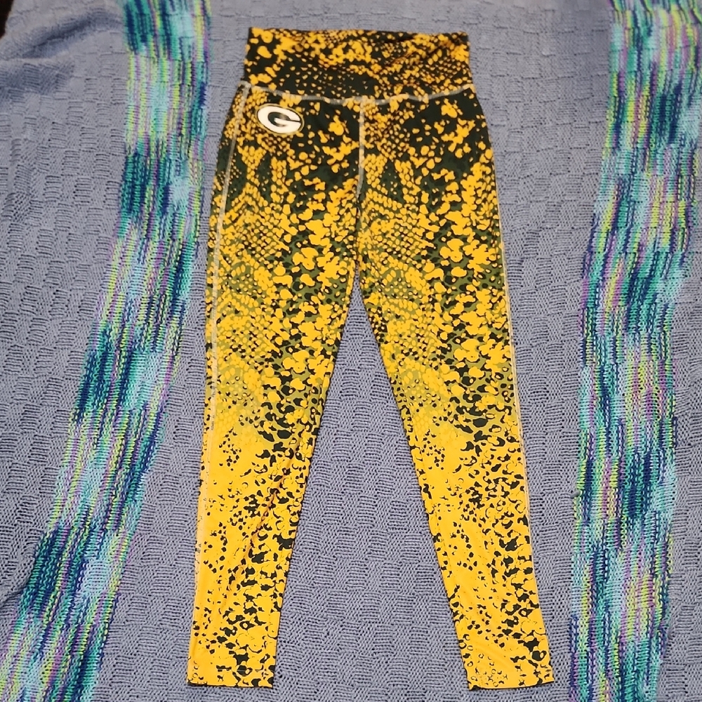 Greem Bay Athletic Leggings with Team Patch